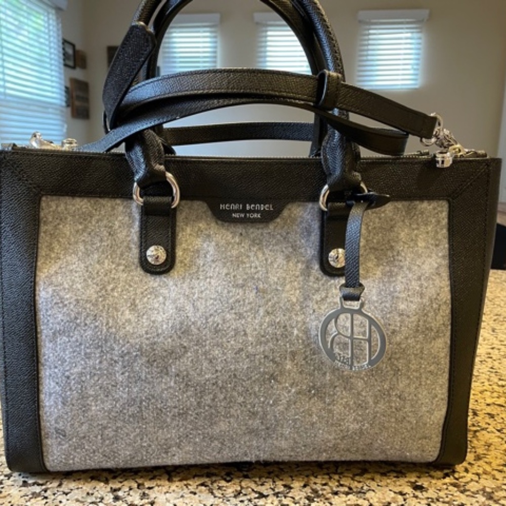 Henri Bendel Handbag - Picture 1 of 8